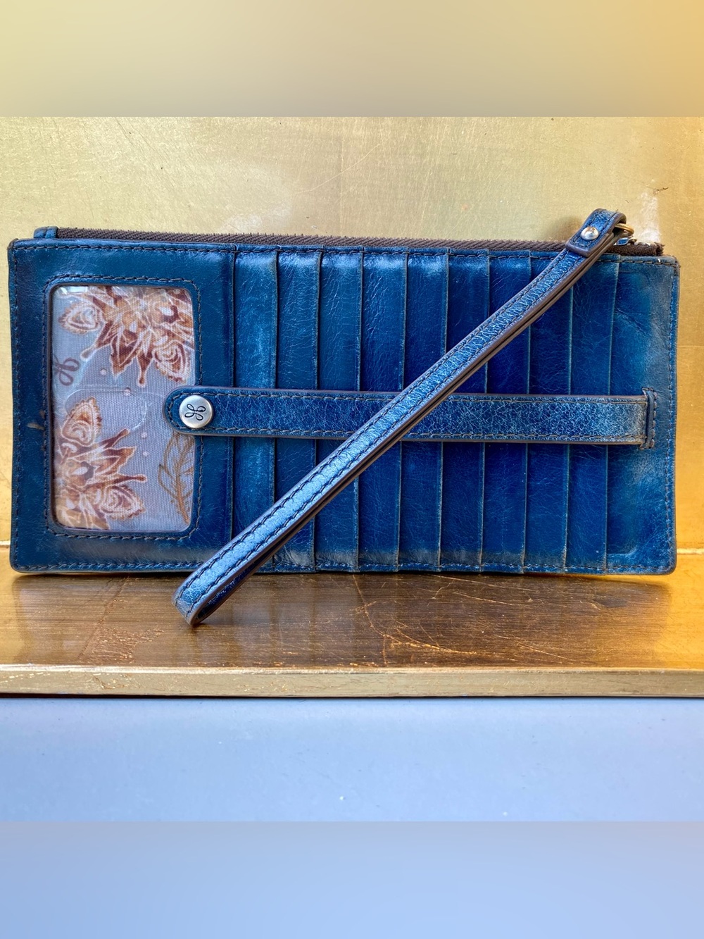 Hobo International LINN Slim Credit Card Wristlet Wallet. Blue Leather - Picture 12 of 13